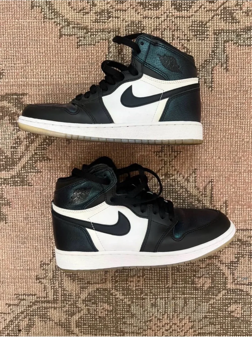 Brand New Air Jordan 1 Mid Iridescent Blue/Black Size 5.5Y NEW !!